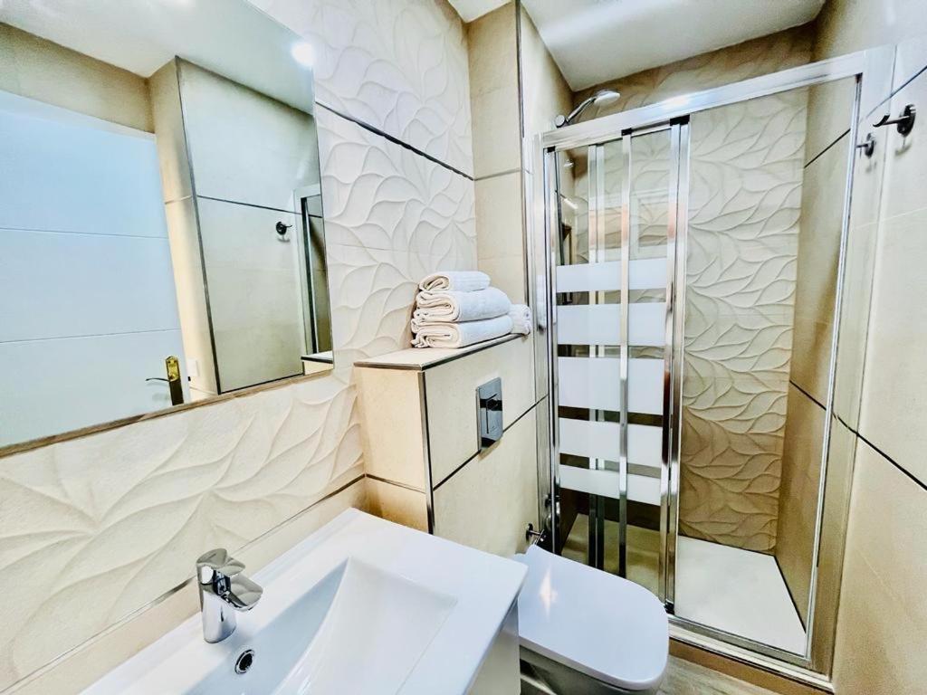 Ferienwohnung Moderno Y Nuevo Apartamento Playa Benalmádena Exterior foto